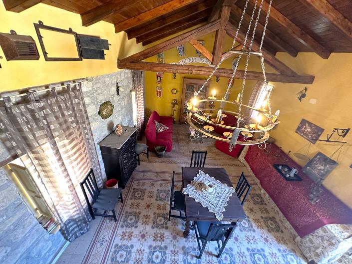 Image No.23-5 Bed Restaurant for sale