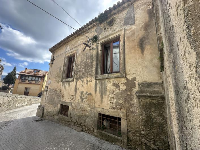 Image No.9-3 Bed Villa / Detached for sale