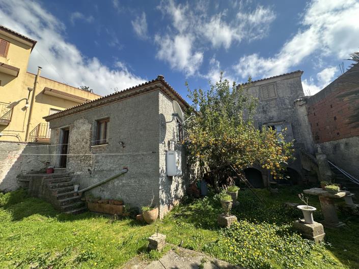 Image No.21-3 Bed Villa / Detached for sale