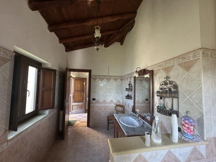 Image No.45-3 Bed Villa / Detached for sale