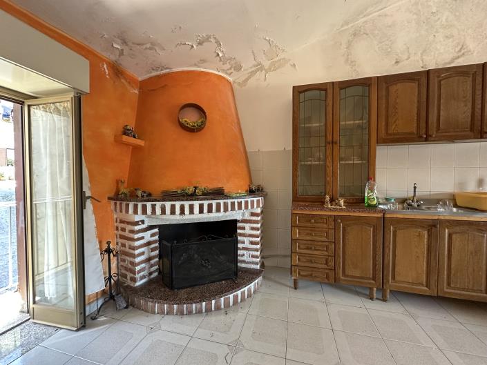 Image No.15-2 Bed Townhouse for sale