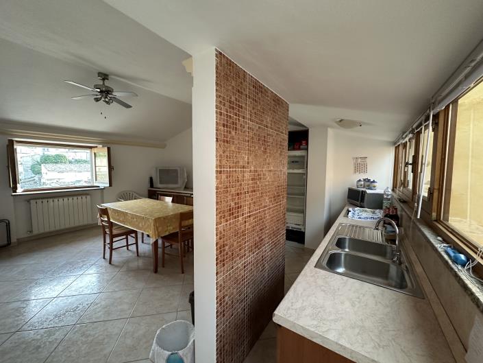 Image No.12-2 Bed House for sale