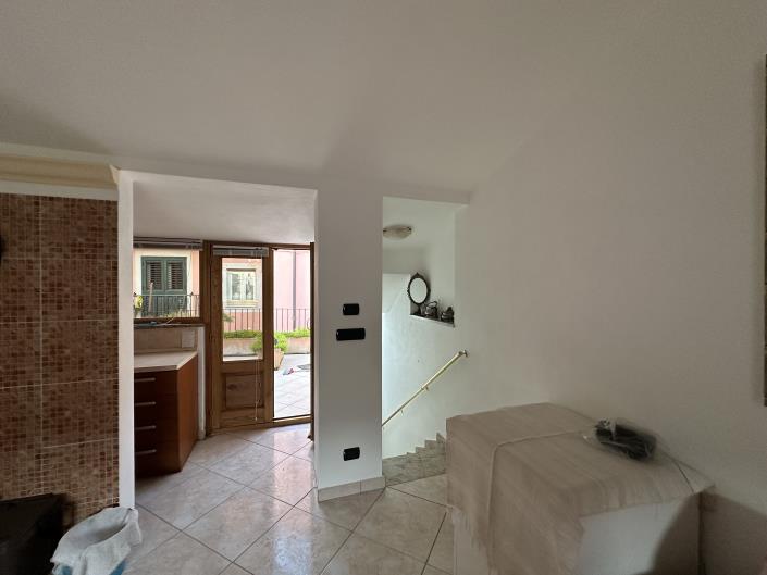 Image No.25-2 Bed House for sale