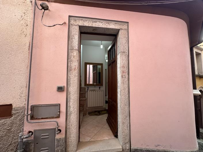 Image No.36-2 Bed House for sale