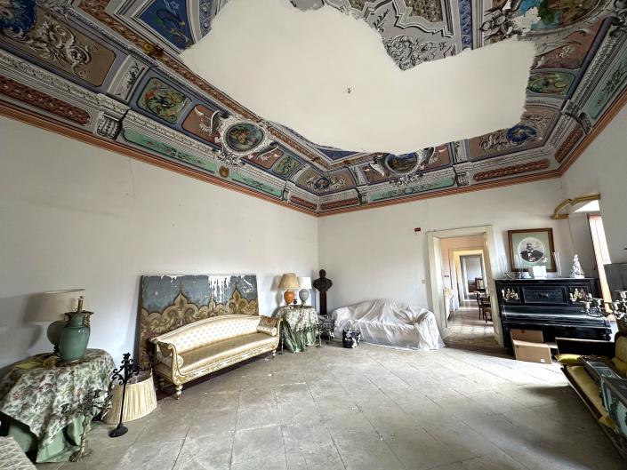 Image No.16-3 Bed Property for sale