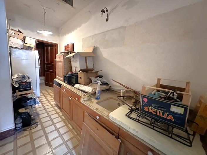 Image No.32-3 Bed Property for sale