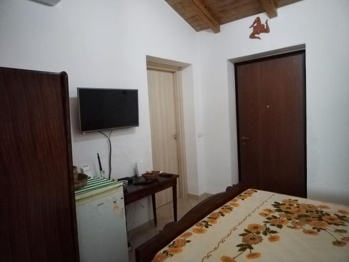 Image No.30-2 Bed Apartment for sale