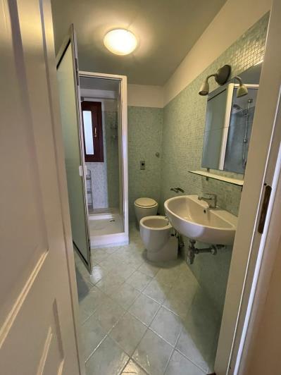 Image No.28-2 Bed Apartment for sale