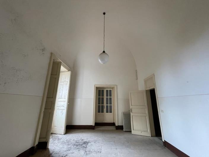 Image No.36-5 Bed Villa / Detached for sale