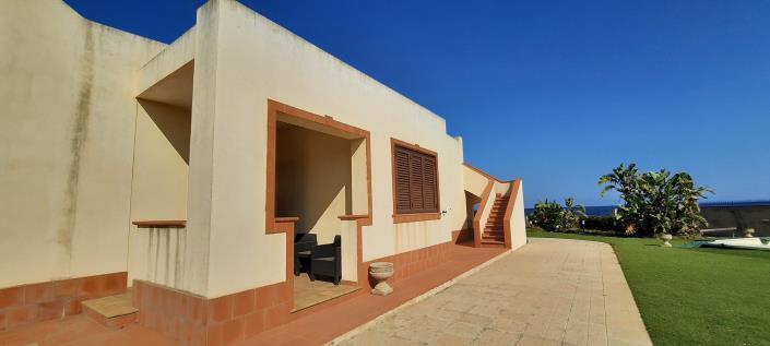 Image No.16-4 Bed Villa / Detached for sale
