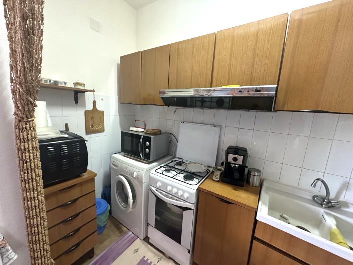 Image No.8-3 Bed Semi-Detached for sale