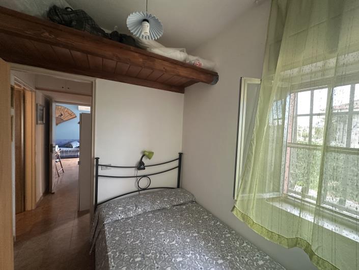 Image No.18-3 Bed Semi-Detached for sale