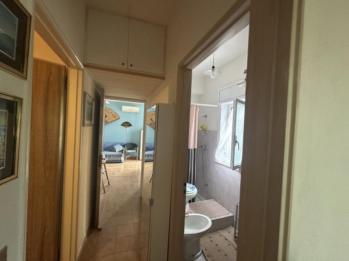 Image No.19-3 Bed Semi-Detached for sale