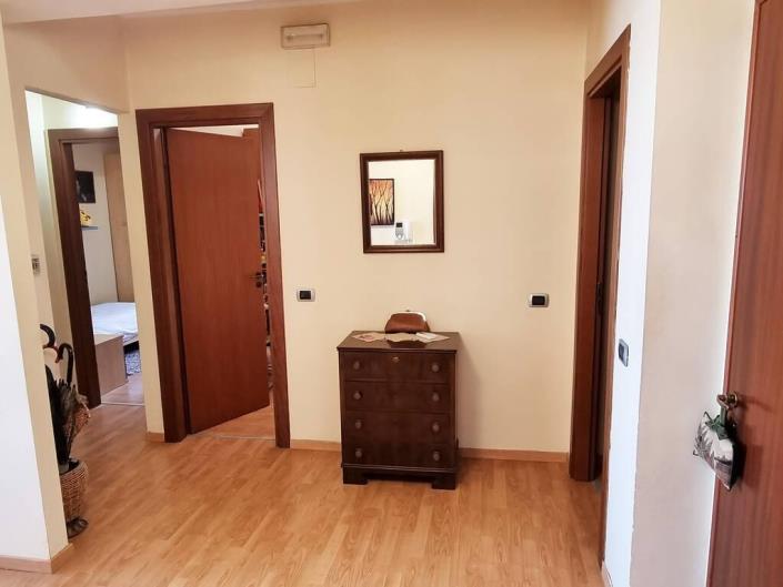 Image No.17-3 Bed Apartment for sale