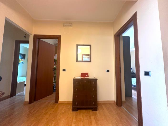 Image No.30-3 Bed Apartment for sale