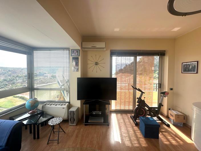 Image No.10-3 Bed Apartment for sale