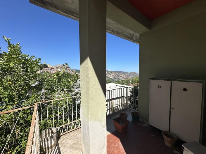 Image No.41-3 Bed Villa / Detached for sale