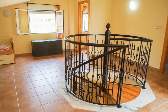 Image No.34-5 Bed Villa for sale