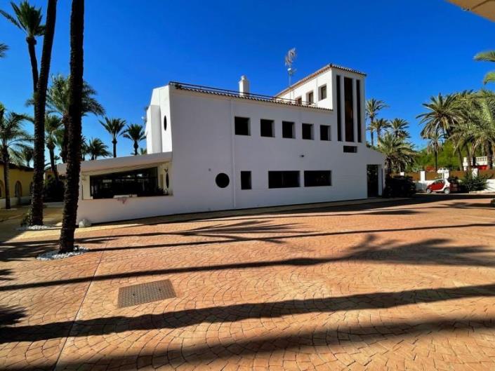 Image No.30-5 Bed Villa for sale