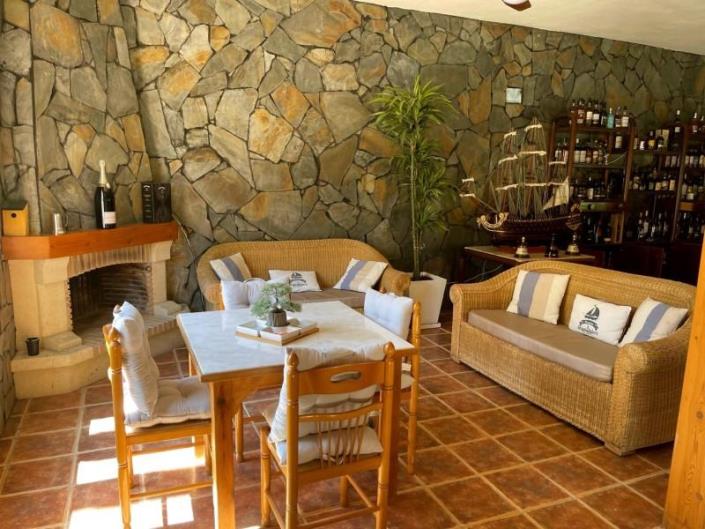 Image No.54-5 Bed Villa for sale