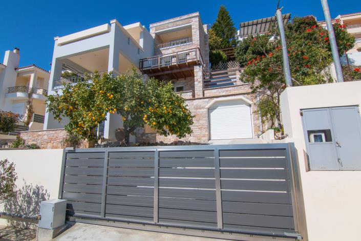 Image No.3-4 Bed House for sale