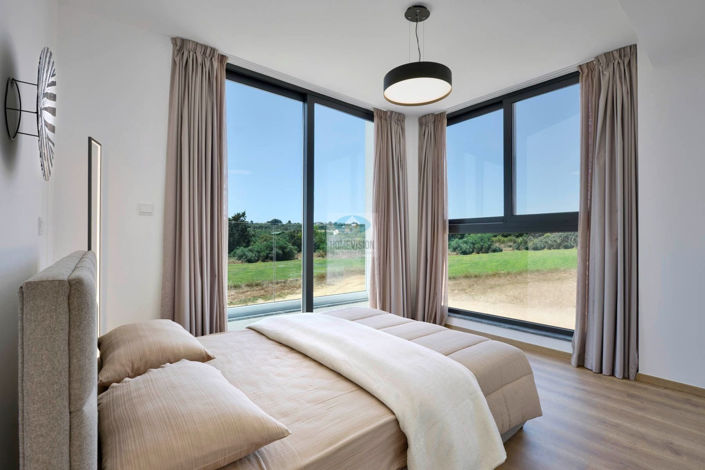 Image No.10-3 Bed Villa for sale