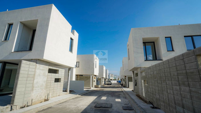 Image No.20-3 Bed Villa for sale