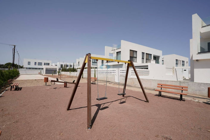 Image No.23-3 Bed Villa for sale