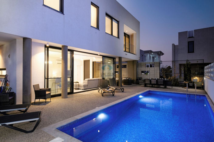 Image No.4-3 Bed Villa for sale