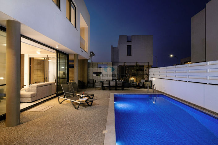 Image No.5-3 Bed Villa for sale