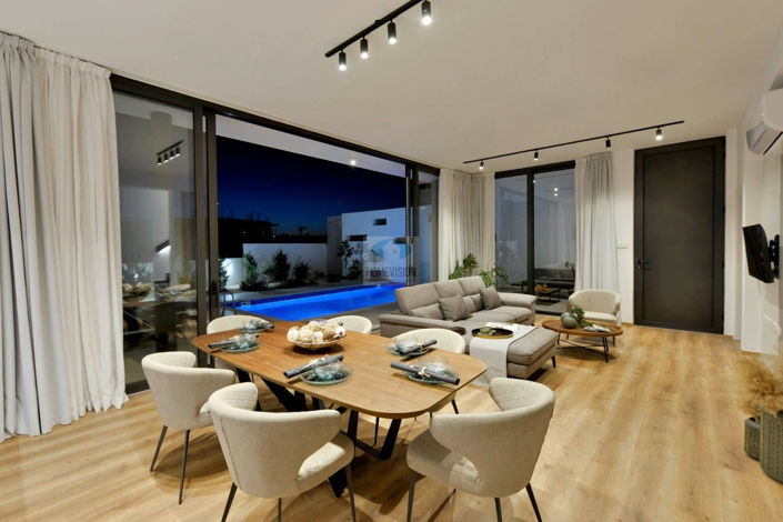 Image No.7-3 Bed Villa for sale