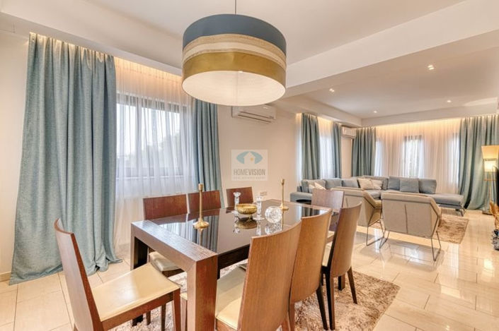 Image No.1-6 Bed Villa for sale