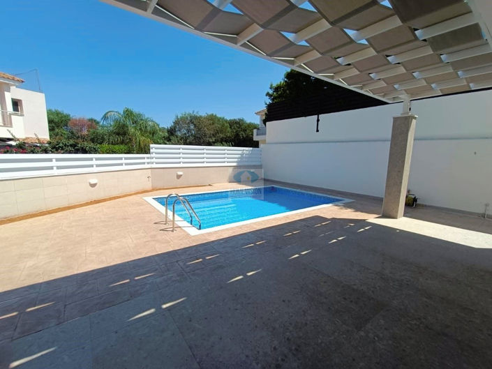 Image No.20-3 Bed Villa for sale