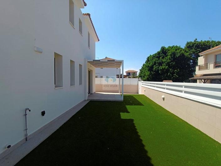 Image No.22-3 Bed Villa for sale