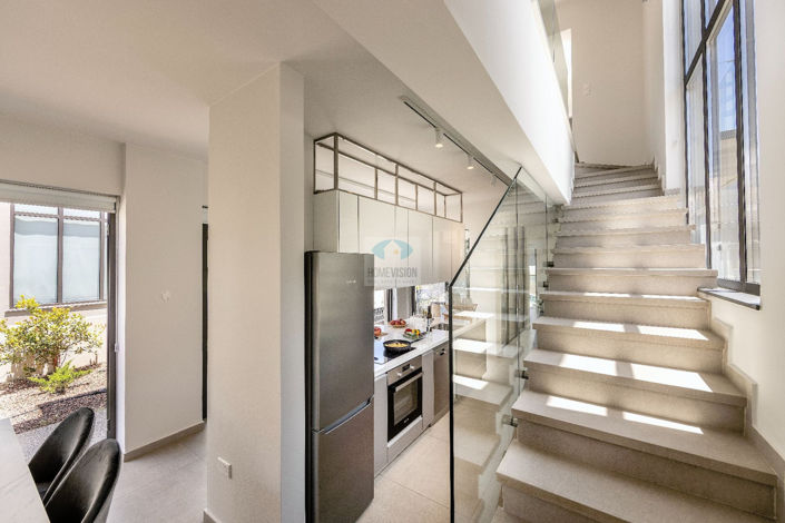 Image No.8-3 Bed Villa for sale