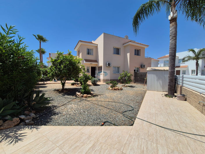 Image No.1-3 Bed Villa for sale