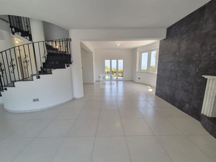 Image No.13-3 Bed Villa for sale