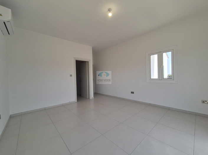 Image No.28-3 Bed Villa for sale