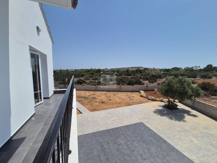 Image No.30-3 Bed Villa for sale