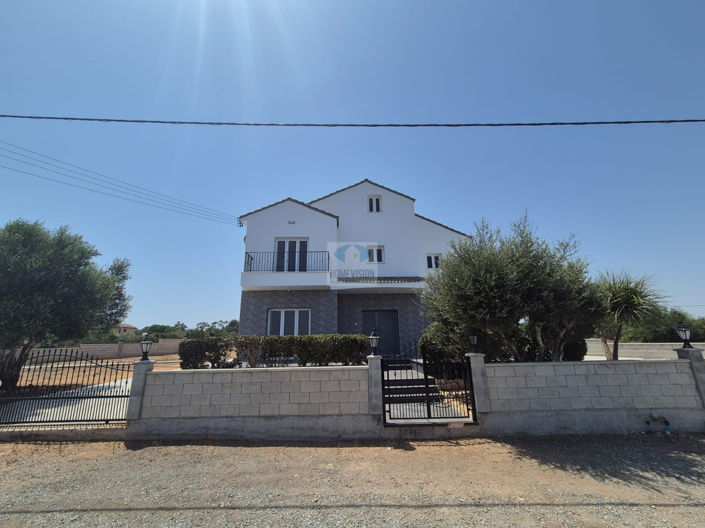 Image No.5-3 Bed Villa for sale