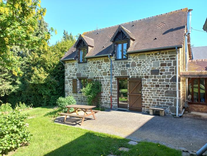 Image No.3-3 Bed Country Property for sale