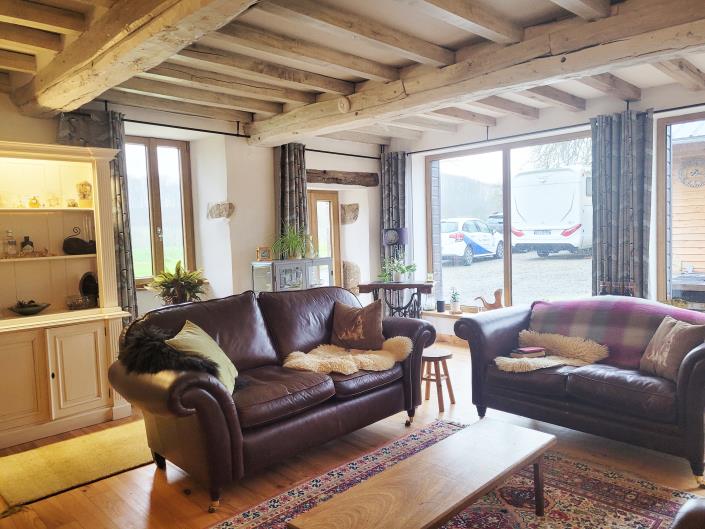 Image No.6-3 Bed Country Property for sale