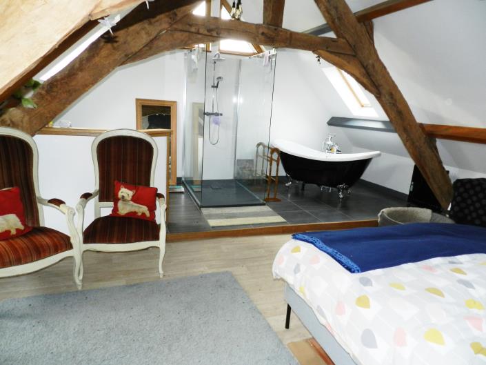 Image No.14-3 Bed Country Property for sale