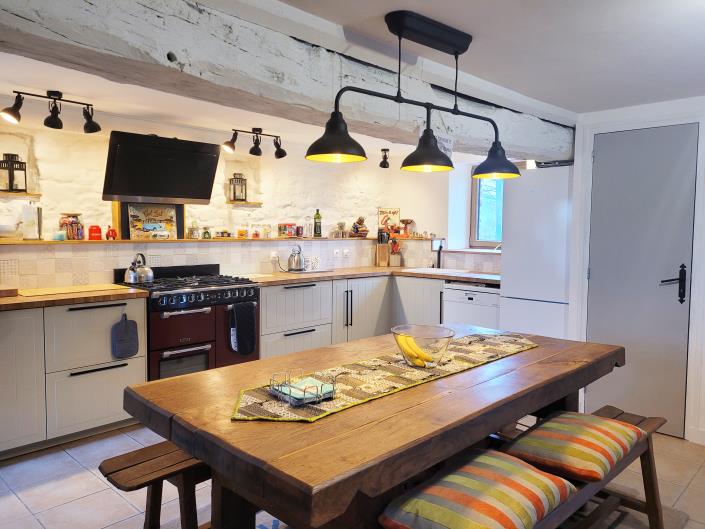 Image No.12-3 Bed Country Property for sale