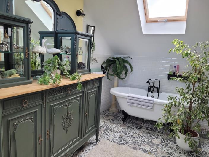 Image No.10-3 Bed Village House for sale