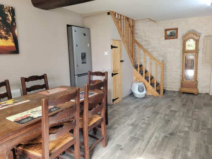 Image No.20-3 Bed Gite for sale