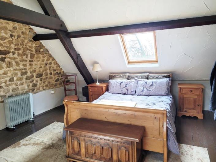 Image No.22-3 Bed Gite for sale