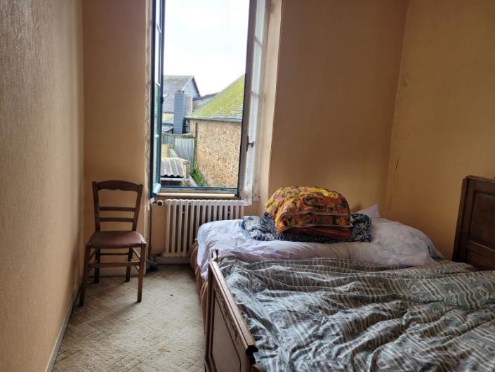 Image No.7-4 Bed Village House for sale