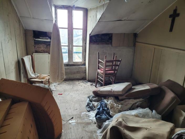 Image No.10-4 Bed Village House for sale