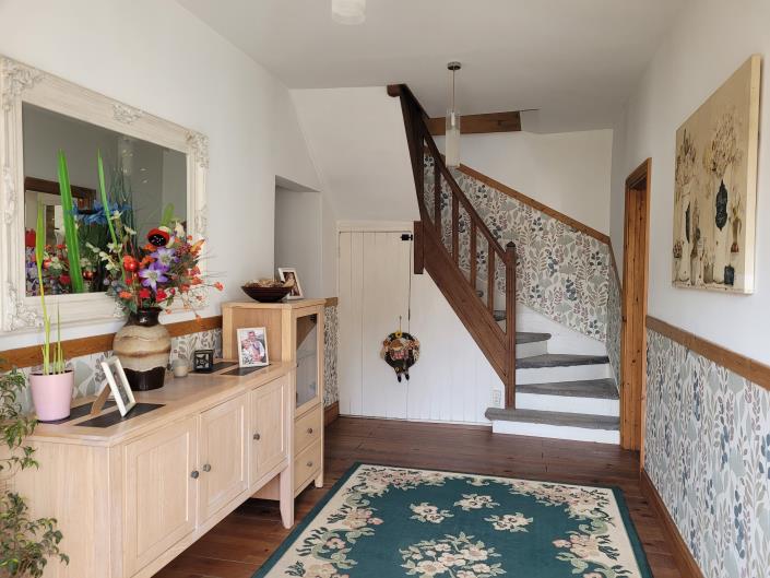 Image No.20-3 Bed Country Property for sale